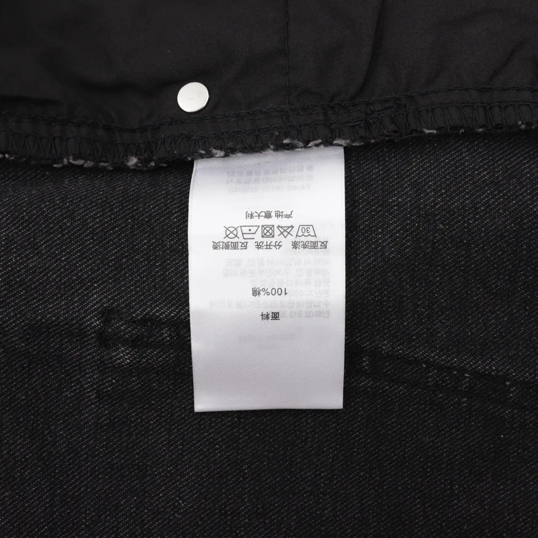 P220 model number Y829 Chromehearts/Chrome Hearts classic leather label cross denim trousers After the trousers are finished, they are subjected to heavy enzyme stone grinding and rinsing. Each pair is different in washing. The heavy washing process has many hidden secret details. The trousers featured this time are perfect in terms of shape and upper body. It is no exaggeration to say that it takes more time to make 20 short-sleeves than to make one pair of jeans. The fabric is made of 12.2 ounces of high-quality denim. Only denim with 12 ounces or more can have the unique high-end texture of denim. I am very satisfied with the proofing after several washes. Size:28-34